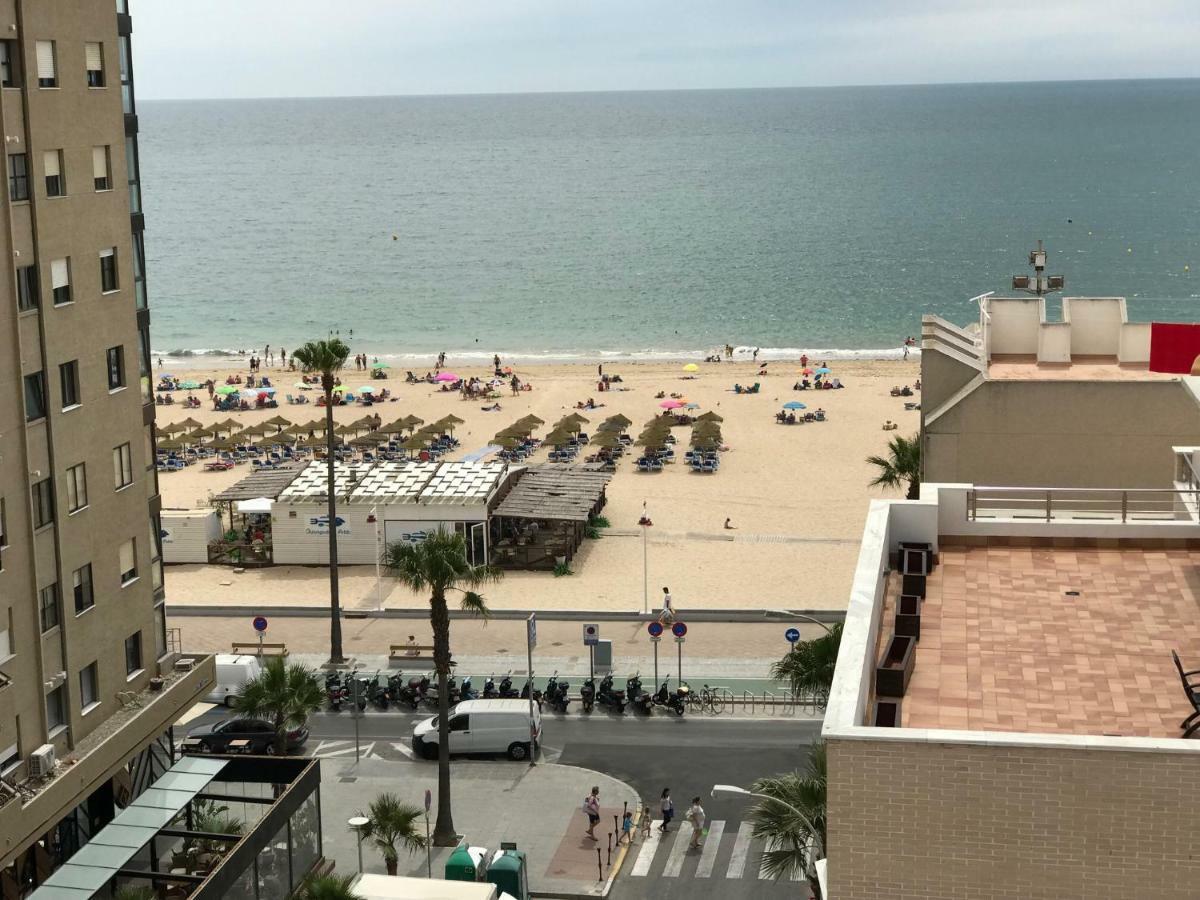 Masai Victoria Beach. A 100 Metros De La Playa. 加的斯 外观 照片